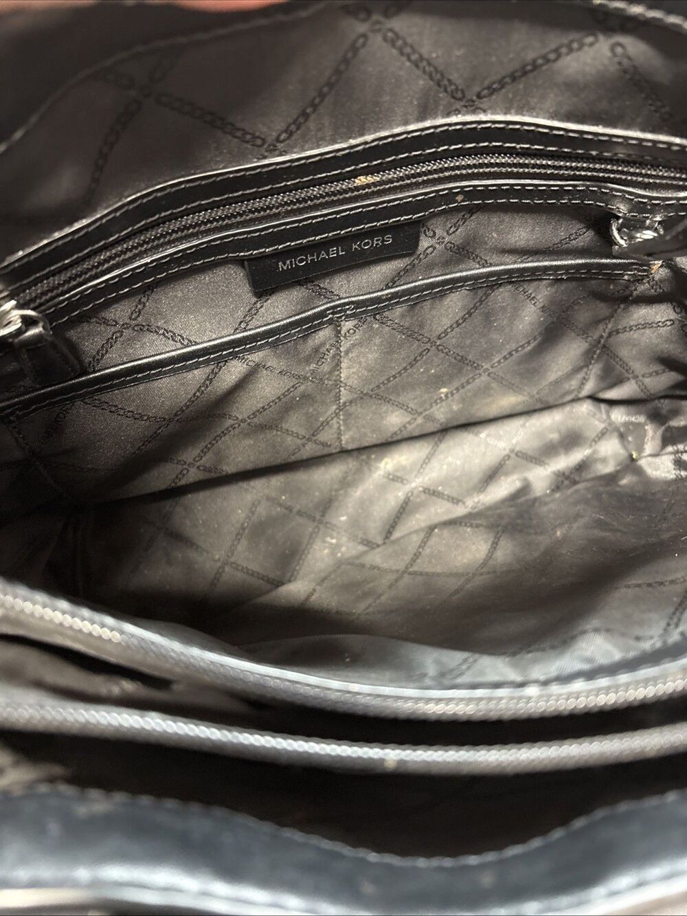 Michael Kors Logo Voyager East West Large Tote - Picture 6 of 11